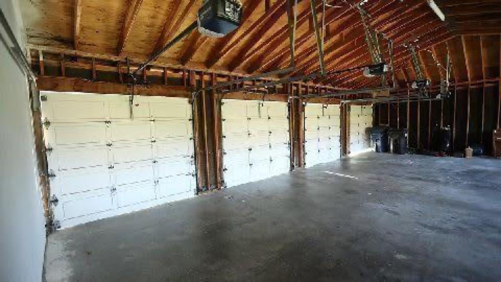 Jills Calabassas Mansion — photo 11