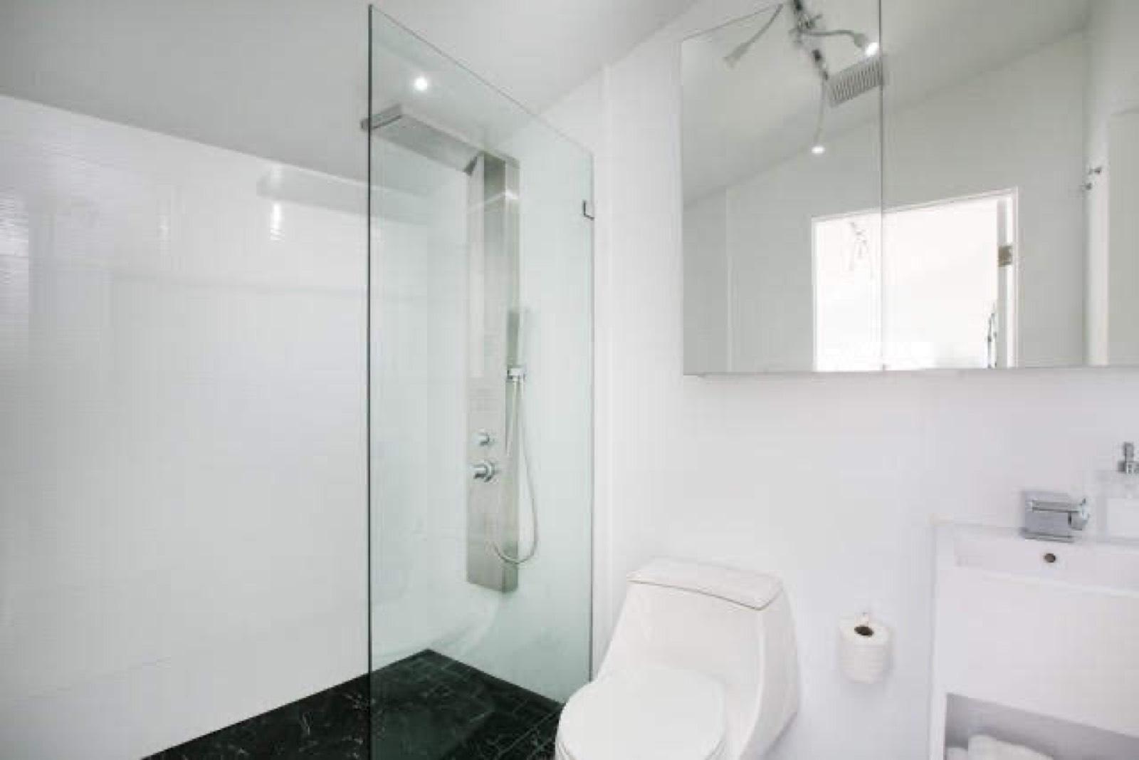 Jk's West Hollywood House — photo 1