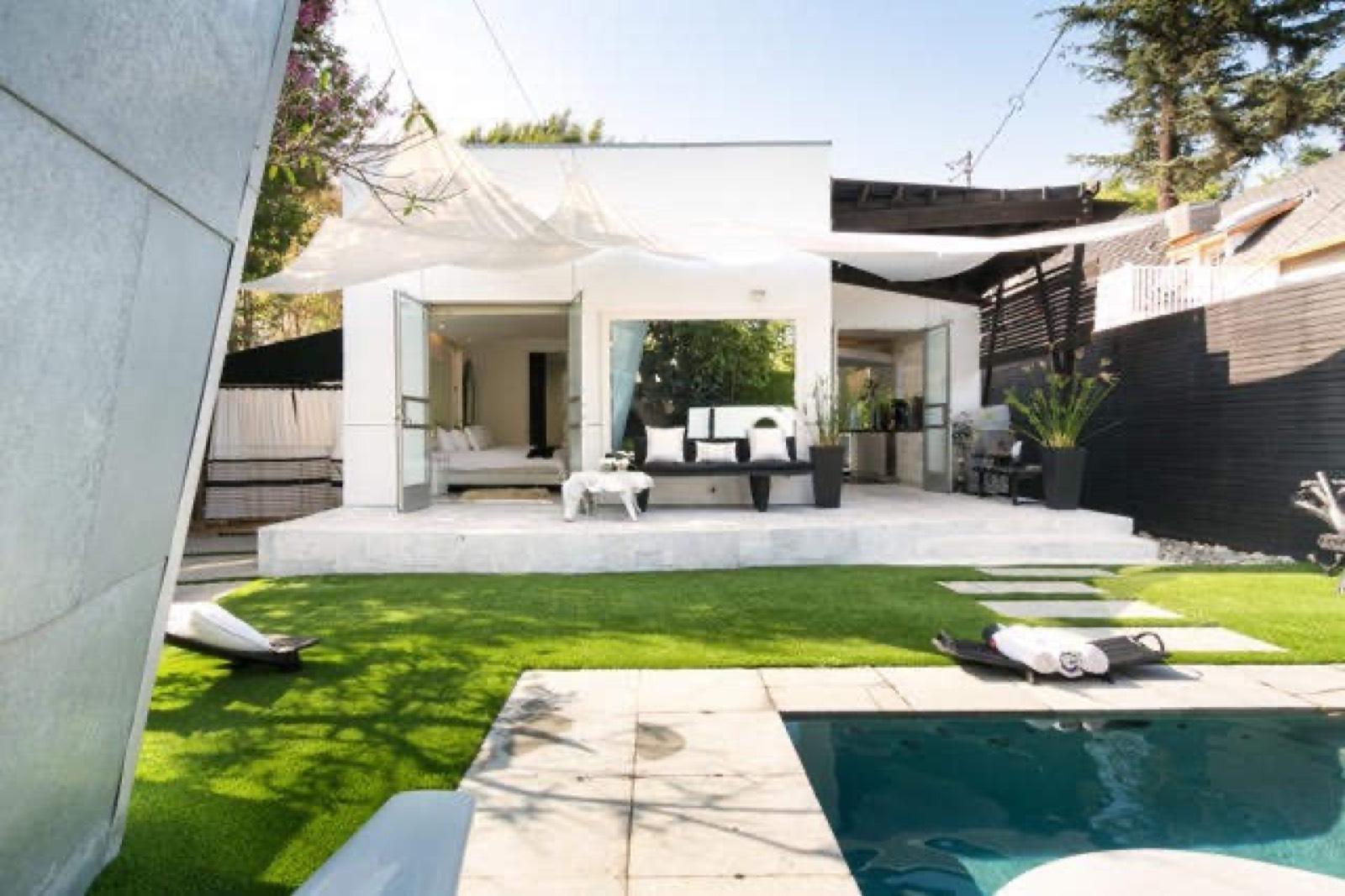 Jk's West Hollywood House — photo 11