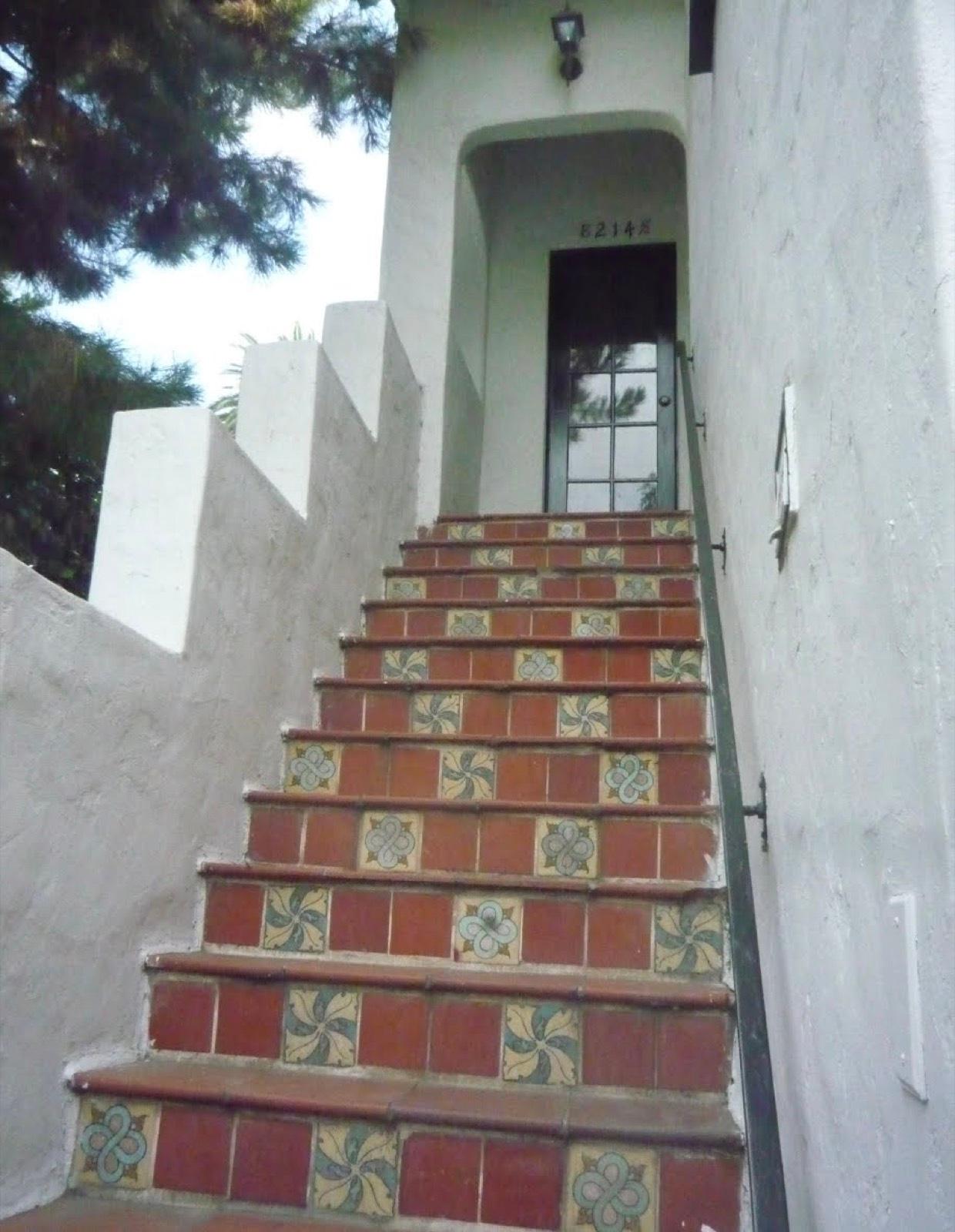 JM's Classic Spanish Apartment 11203 — photo 8