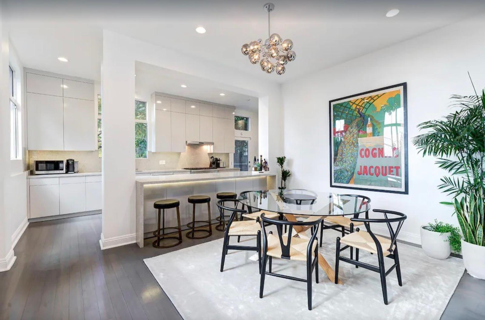 Jojo's Hollywood Pad — photo 3