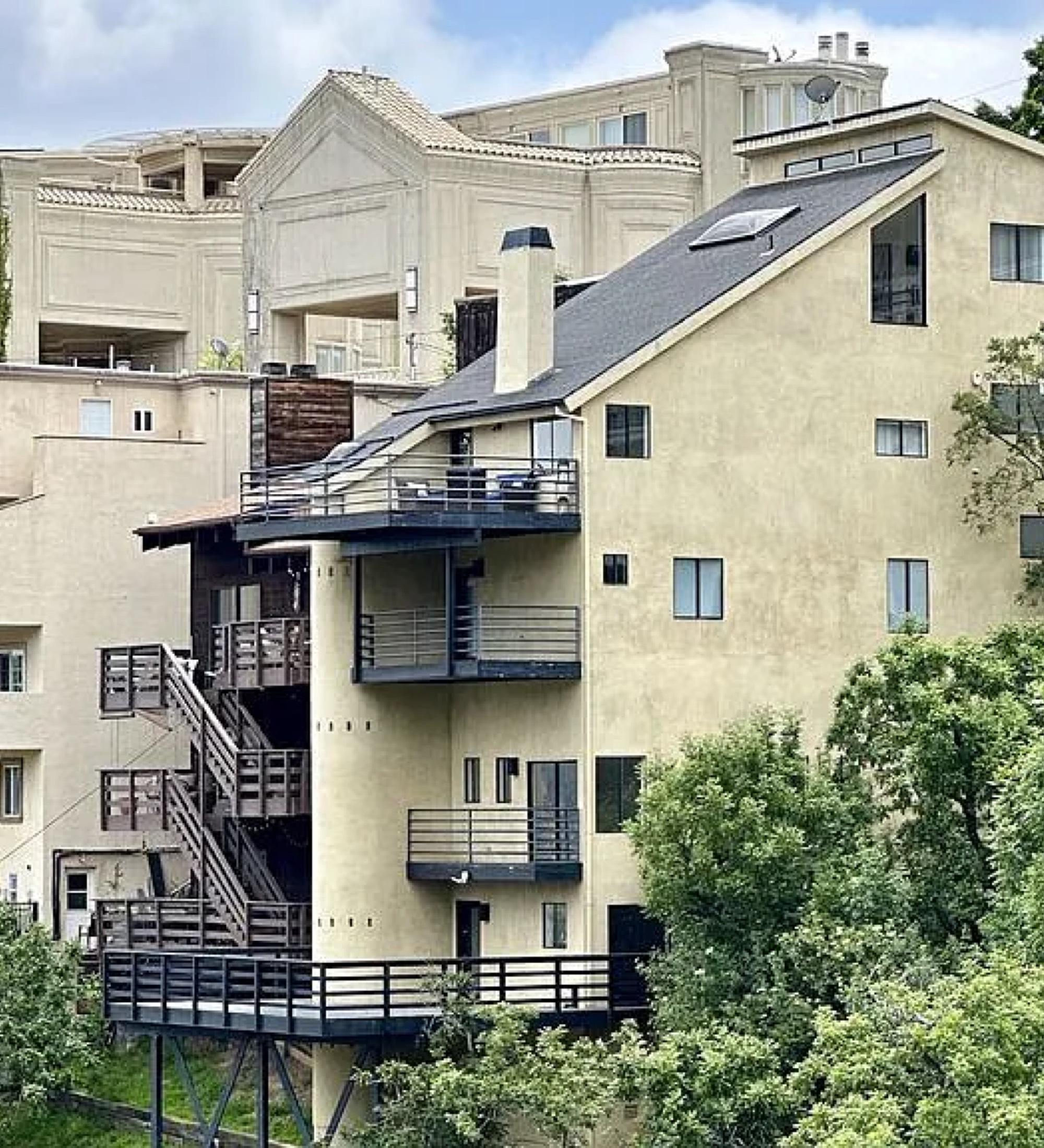 Cool View House — photo 8