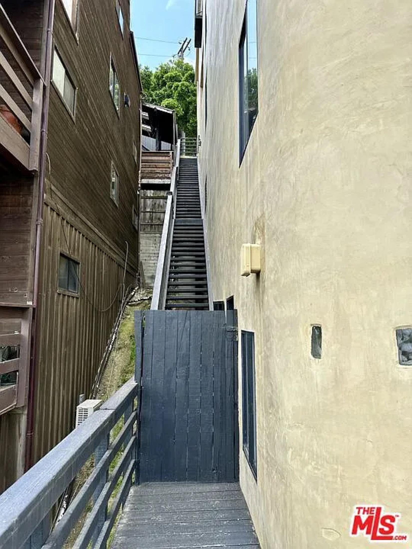 Cool View House — photo 10