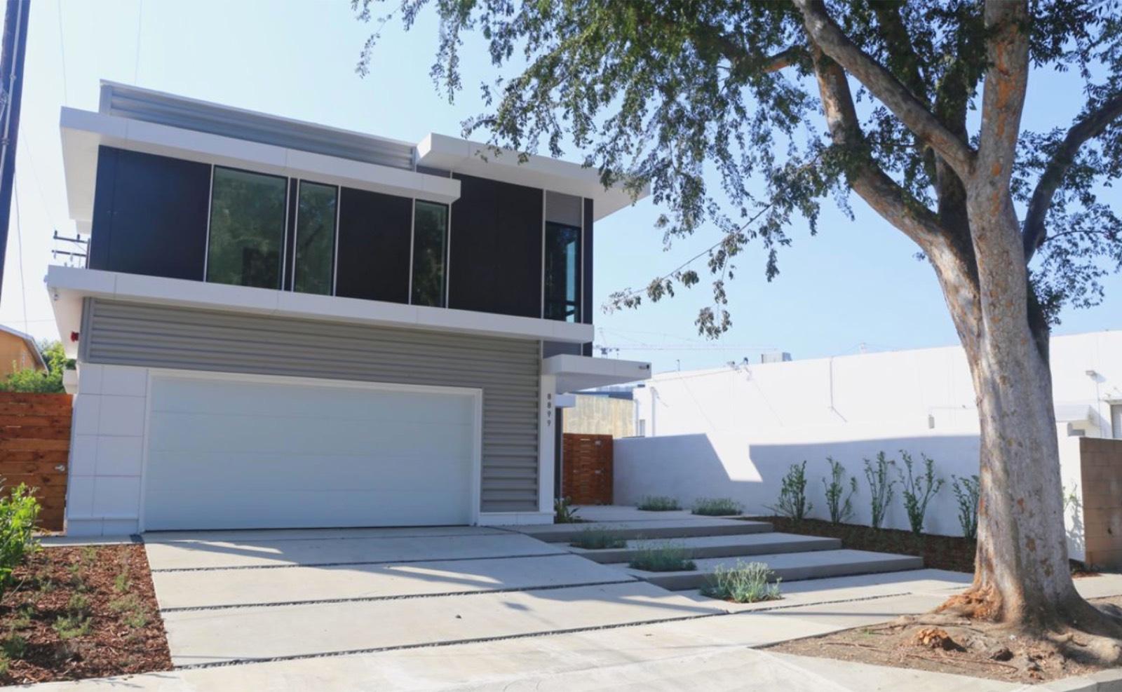 J's Culver City House — photo 2