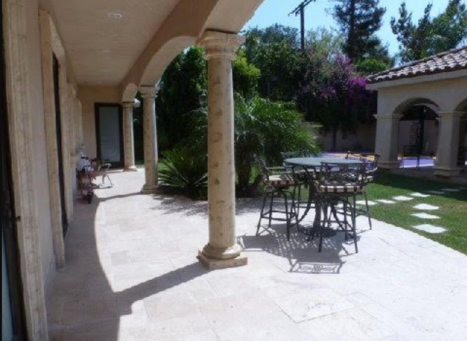 J's Encino Mansion House — photo 7