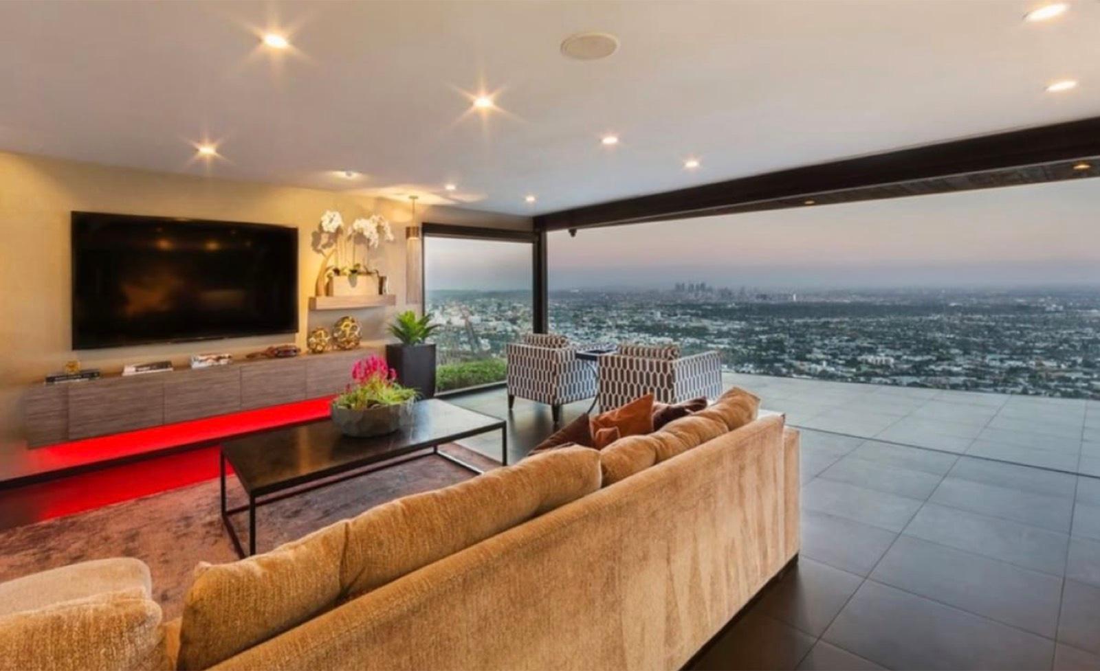 J's Epic View Home — photo 6