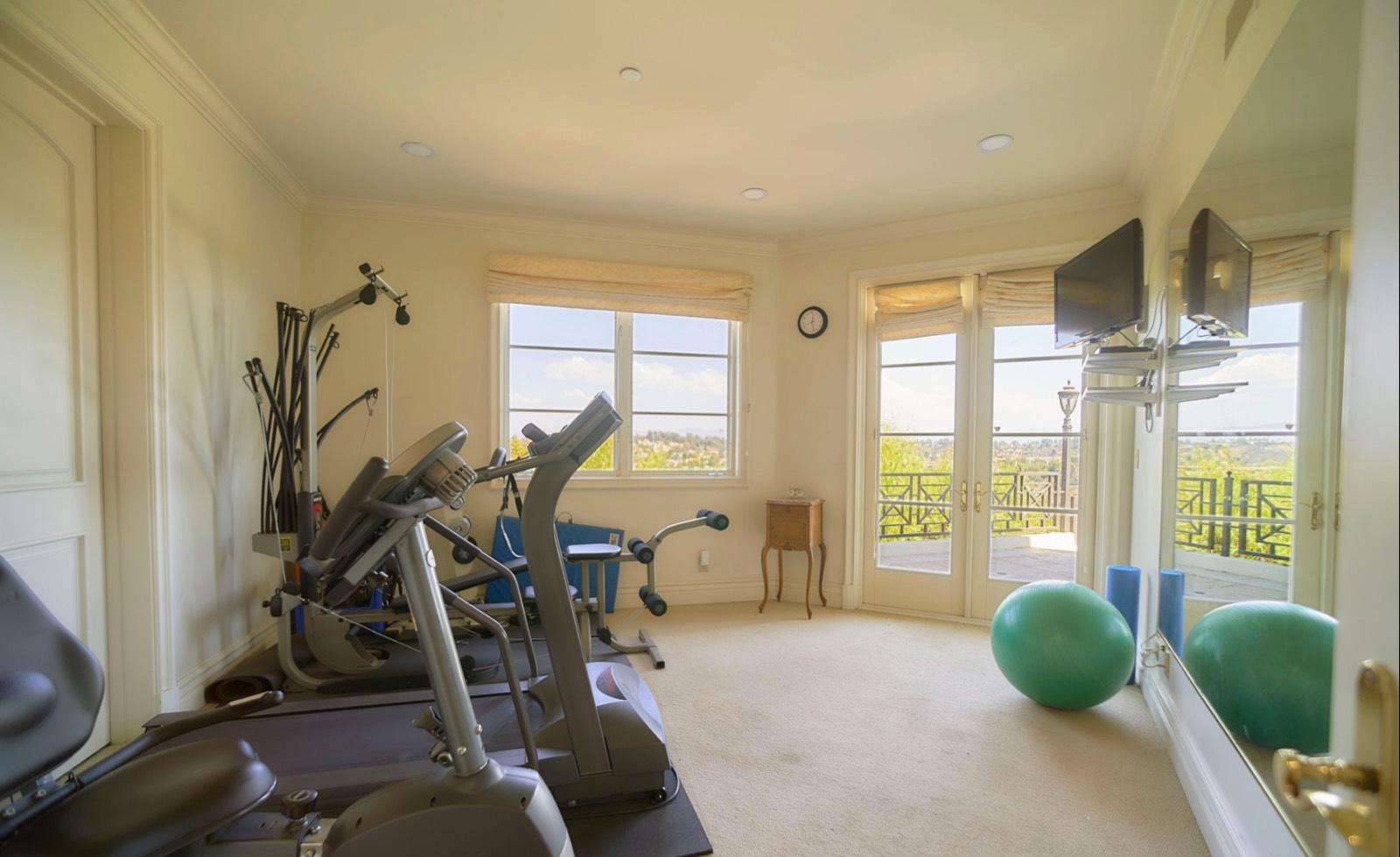 J's French View Villa Estate — photo 12