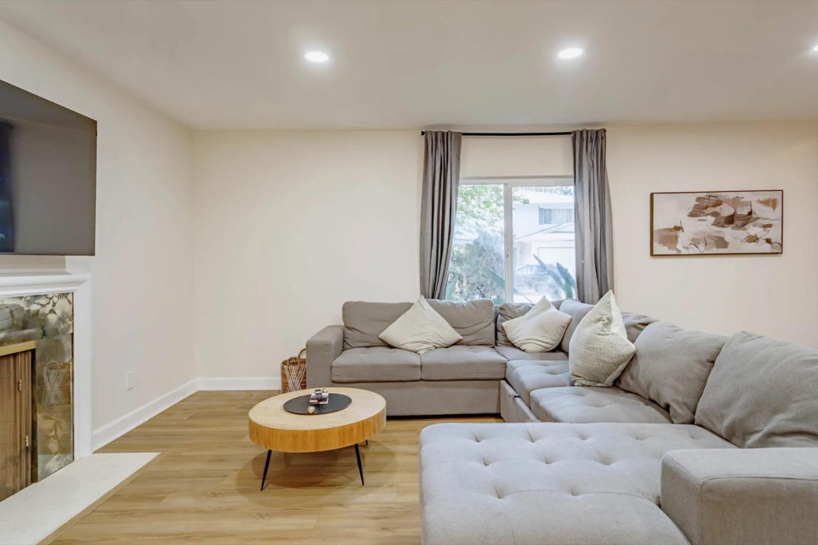 J’s homey home — photo 10