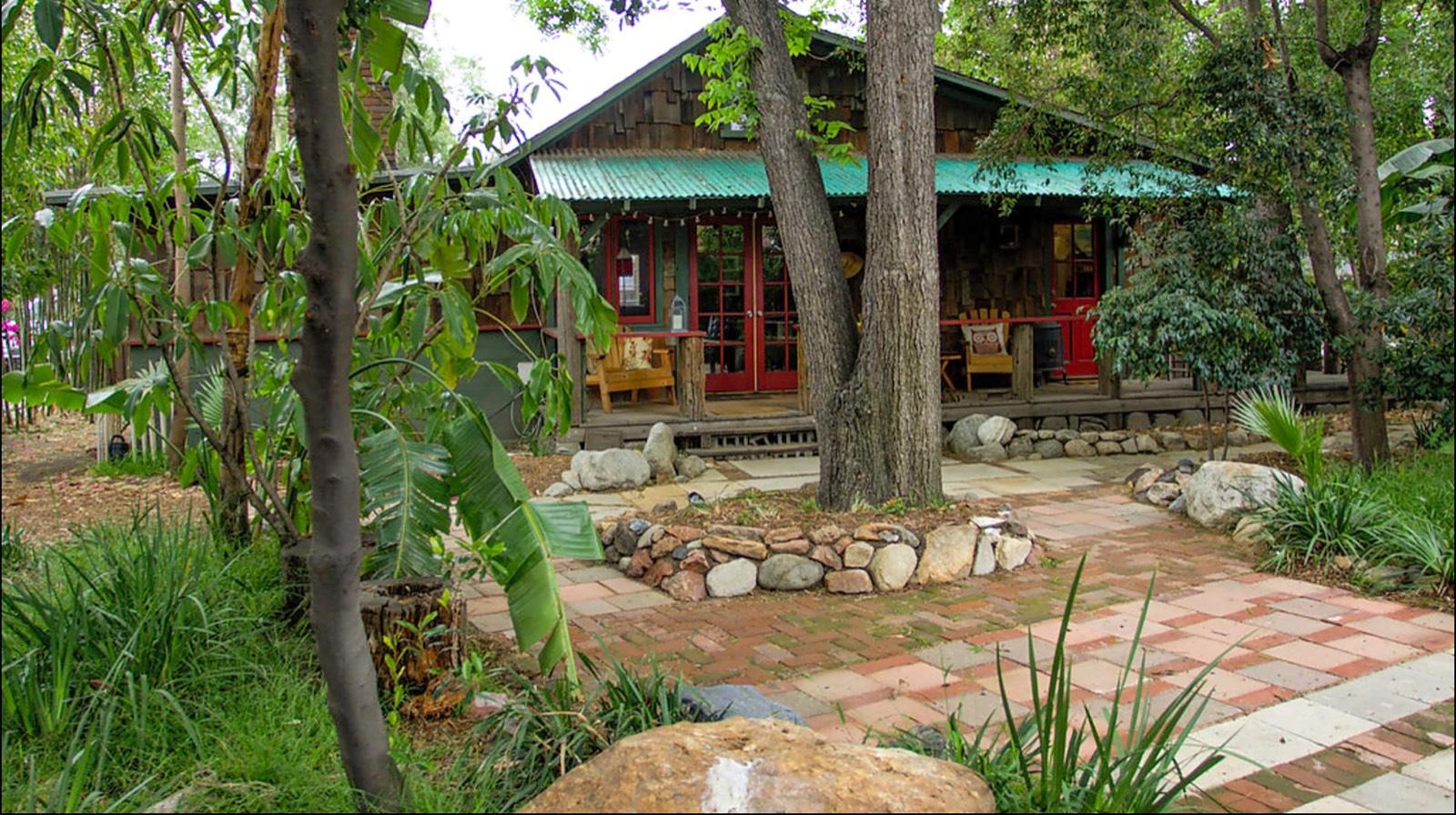 J's LA Cabin — photo 1