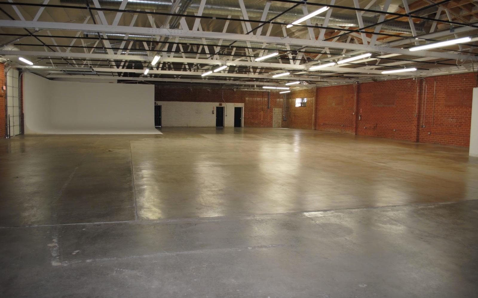 J's Studio warehouse — photo 4