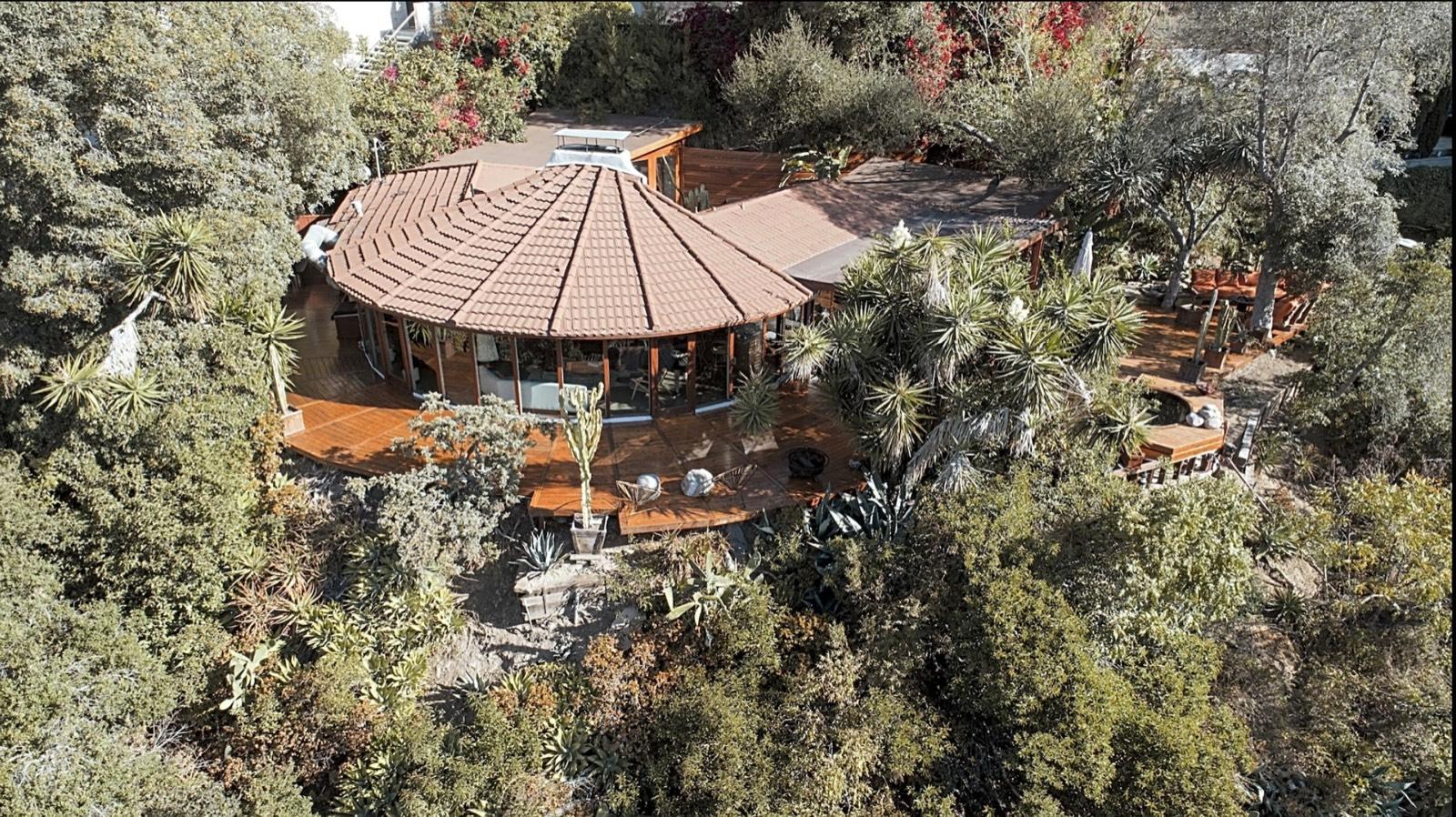 J's Treetop House — photo 3