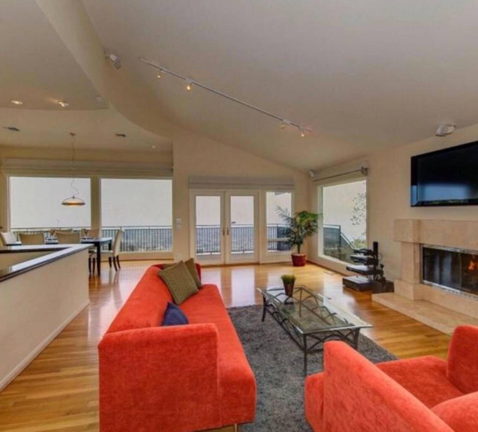 J's West Hollywood House — photo 4
