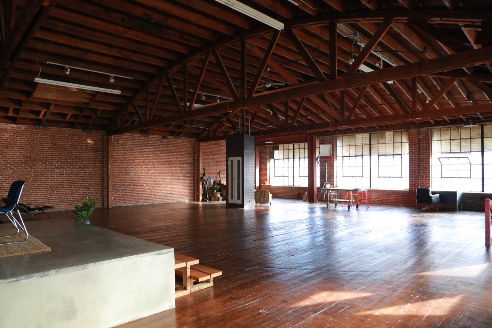 JT's Brick Studio A — photo 1