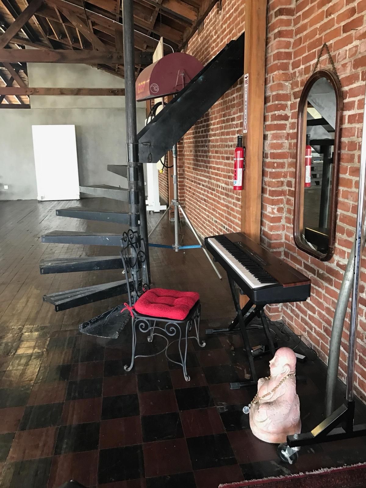 JV's Brick Loft — photo 8