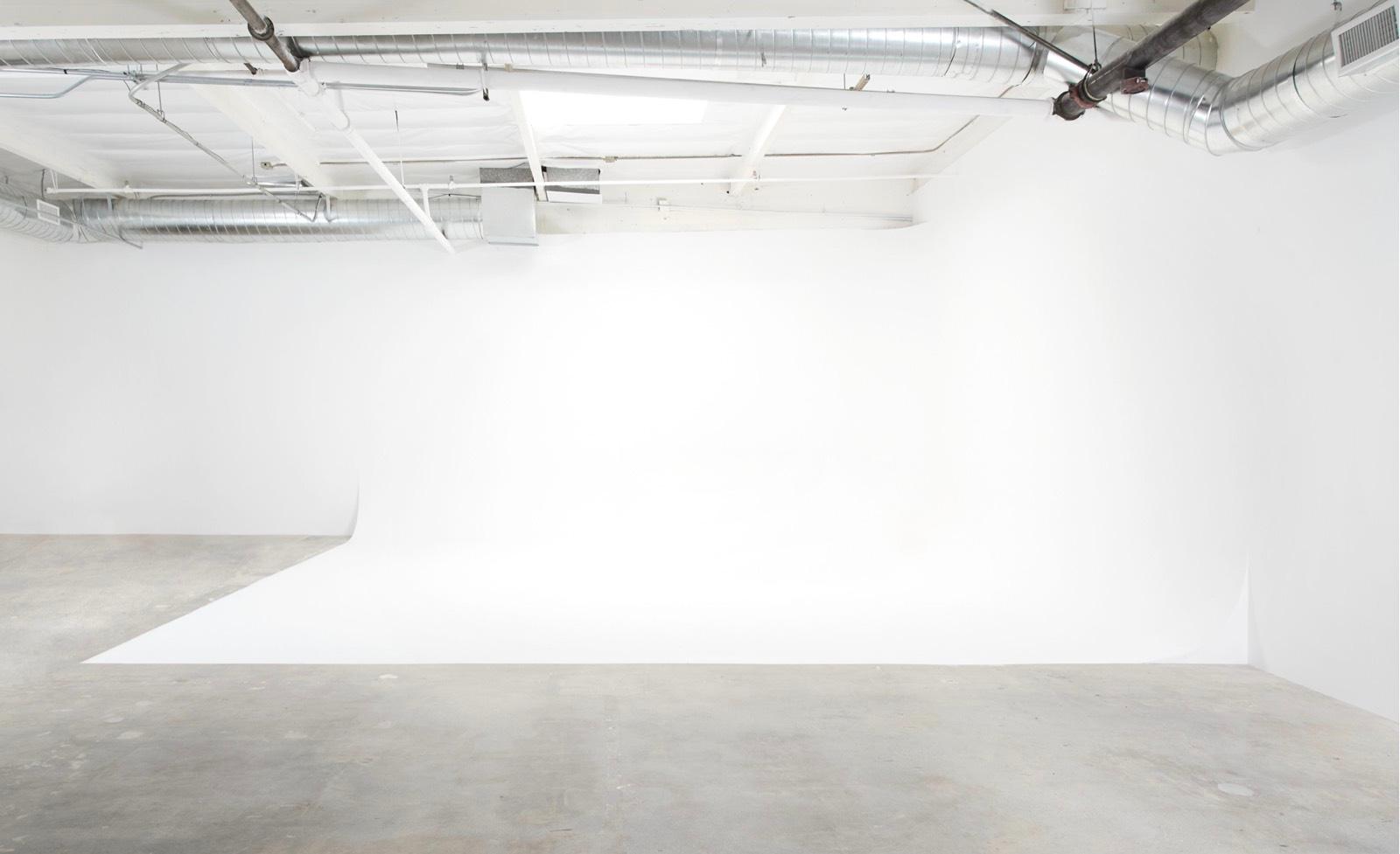 K's White Cute Studio — photo 2