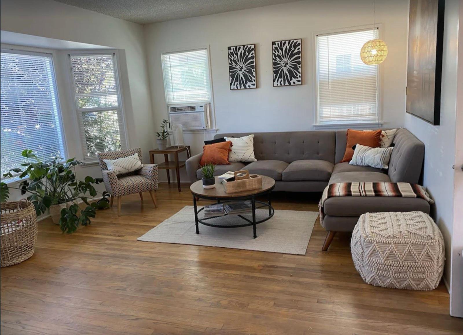 KG's Long Beach Bungalow — photo 5