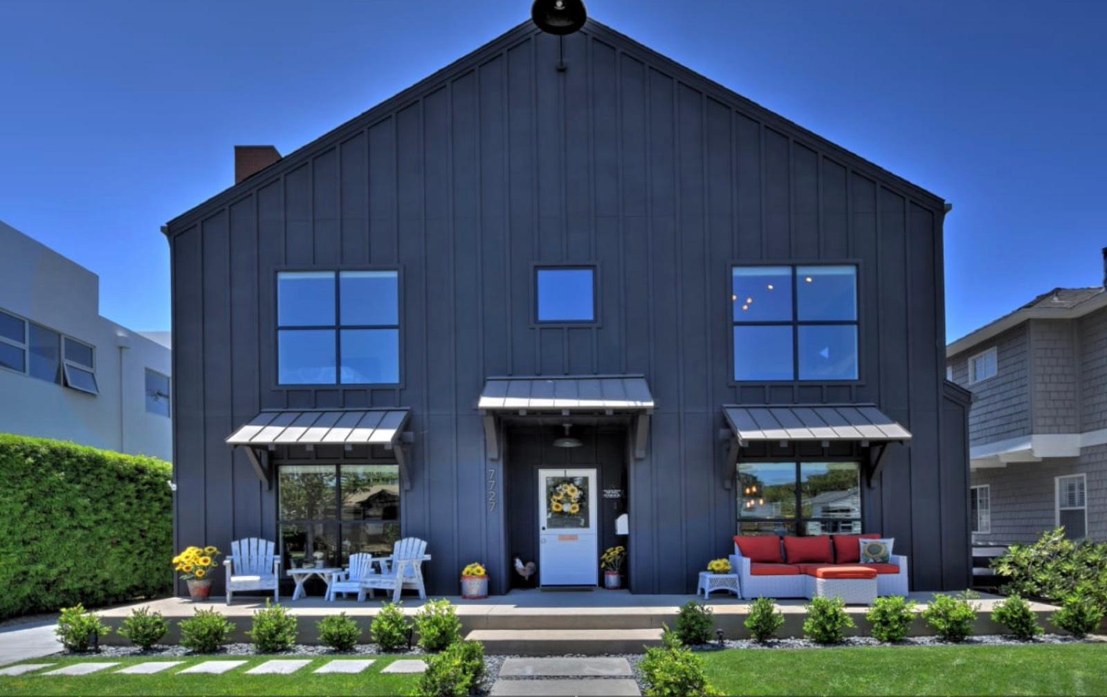 KJ Grey Farmhouse — photo 1