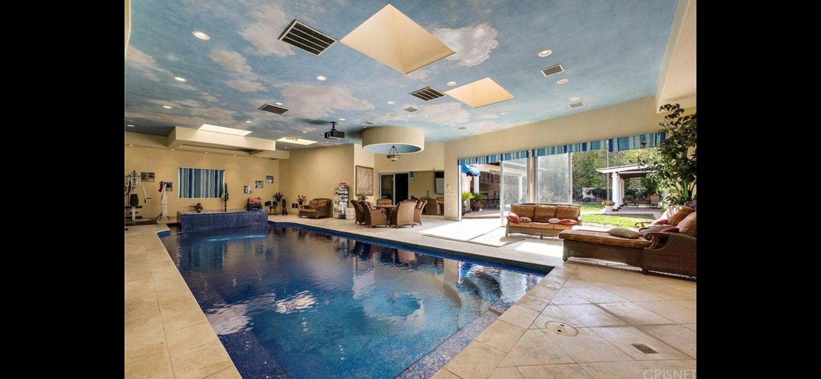KL's Indoor Pool Home — photo 1