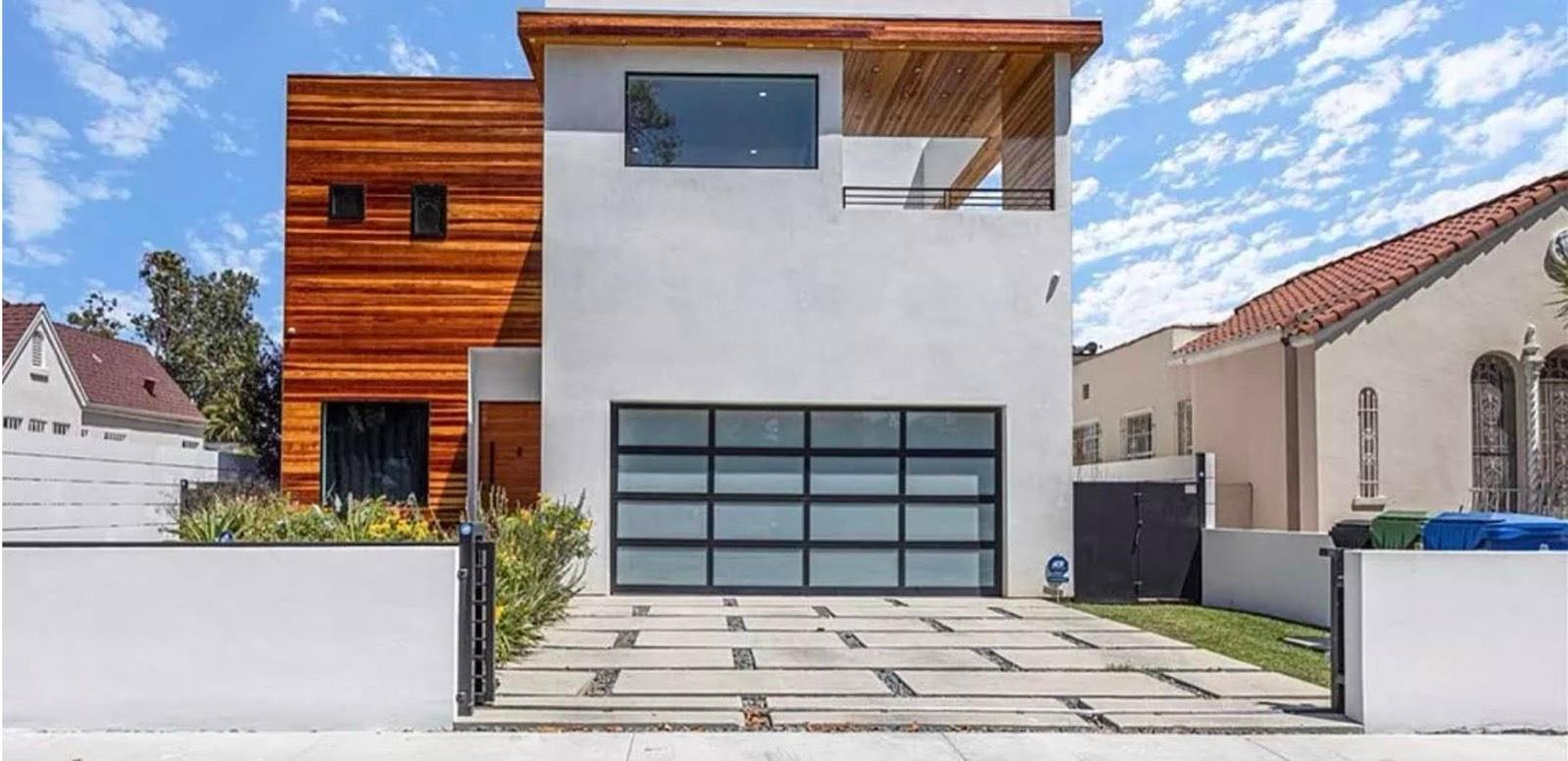 KP S Modern Botique Home — photo 2