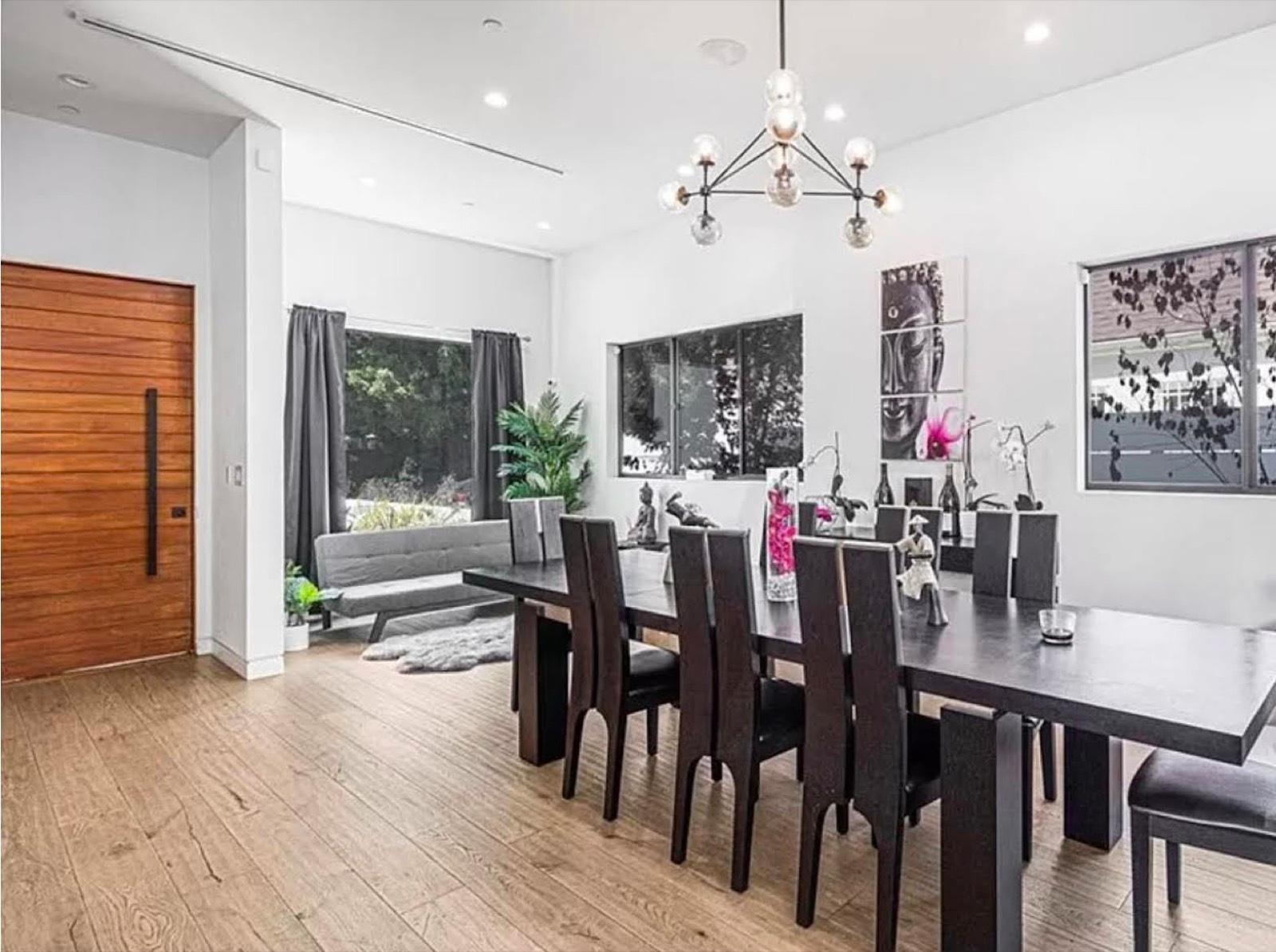 KP S Modern Botique Home — photo 3