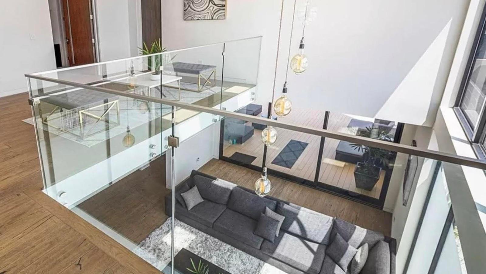KP S Modern Botique Home — photo 11