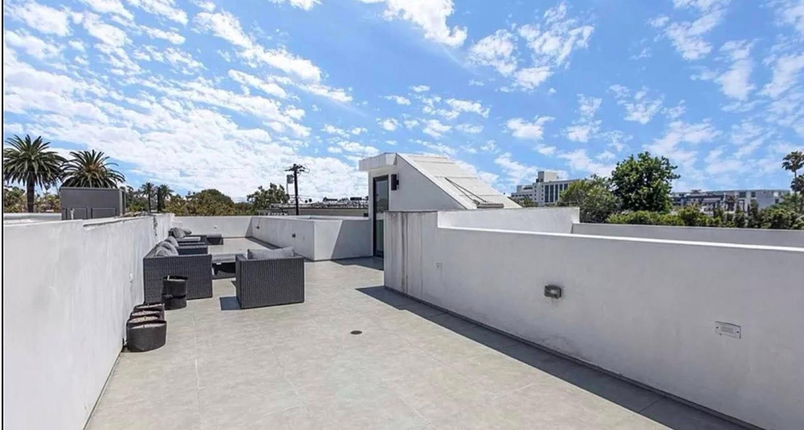 KP S Modern Botique Home — photo 6