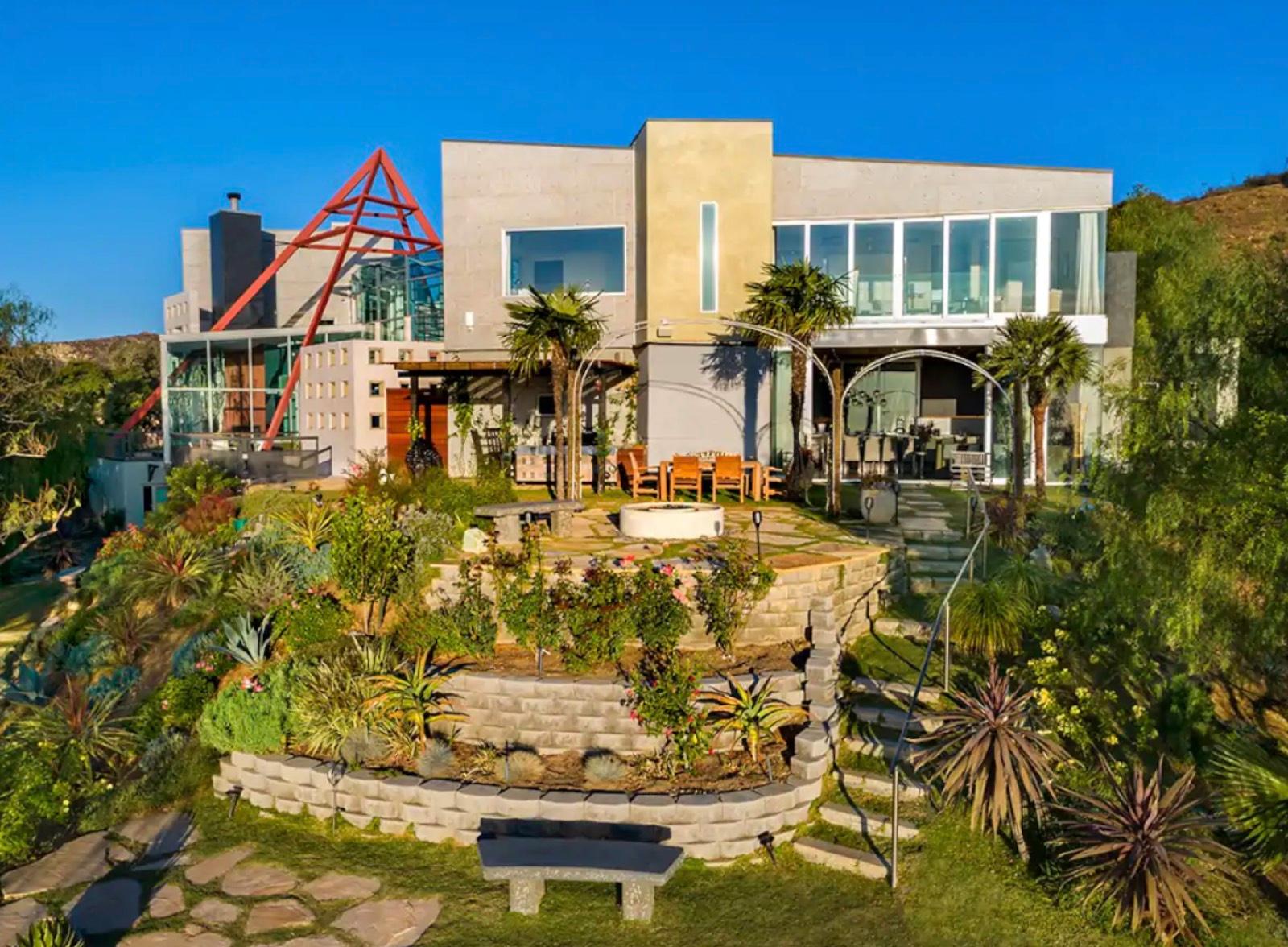 K's Architectural Artist Home — photo 1