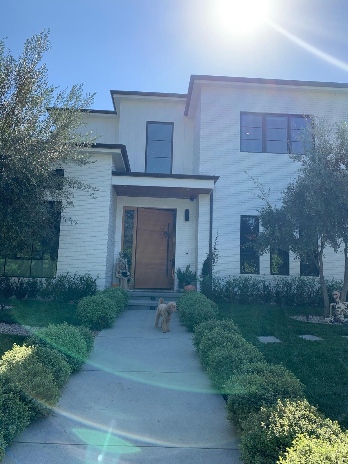 K's Elegant Modern Farmhouse — photo 11