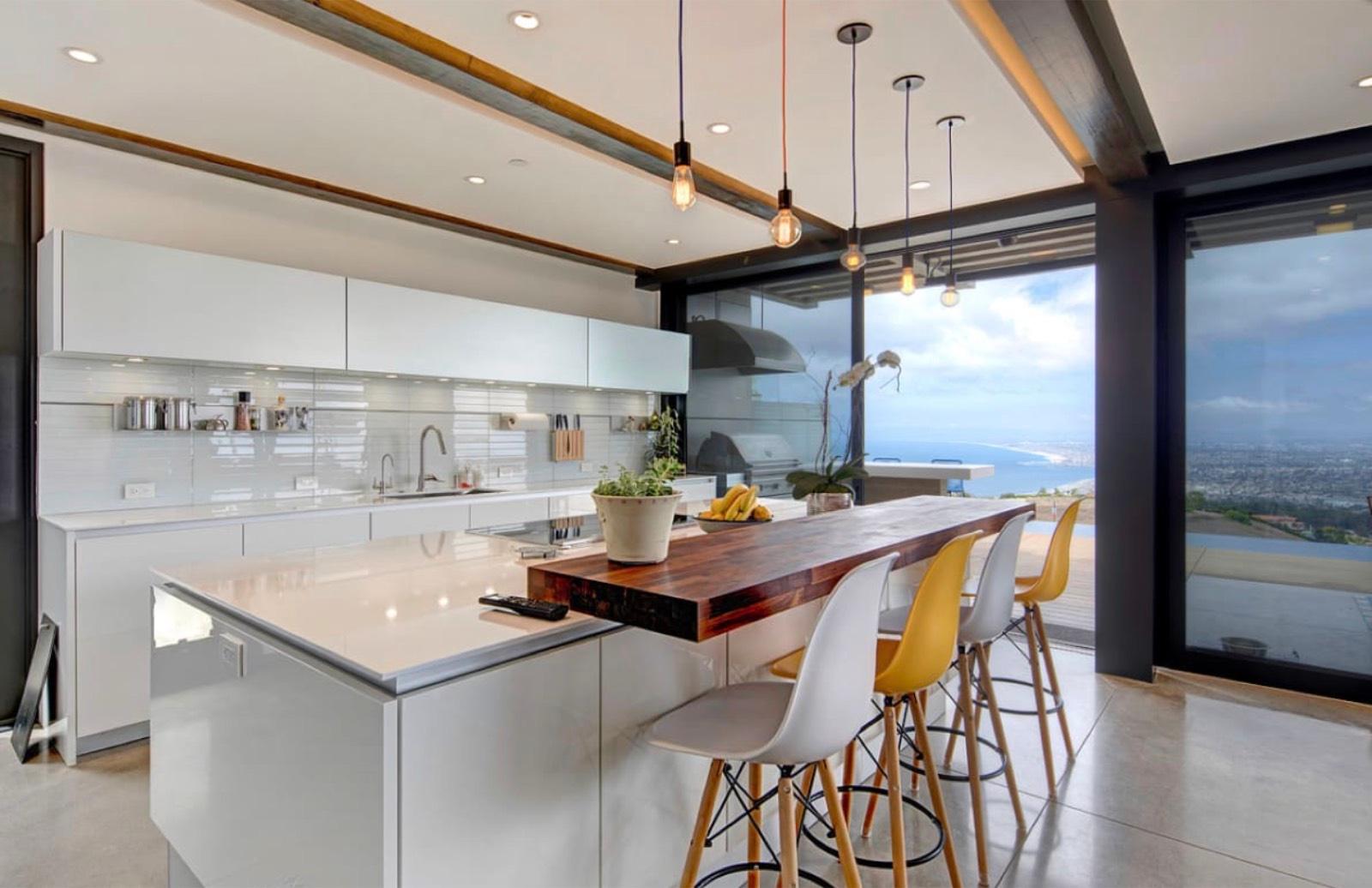 K's Modern Tech Ocean View — photo 9