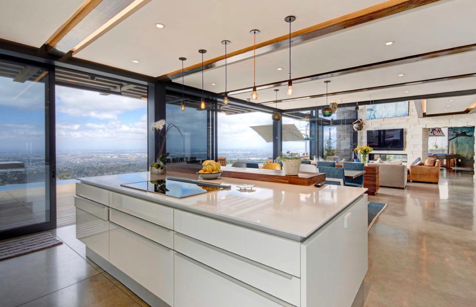 K's Modern Tech Ocean View — photo 11
