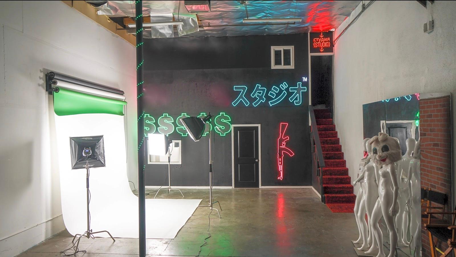 K's Neon Sign Studio — photo 2