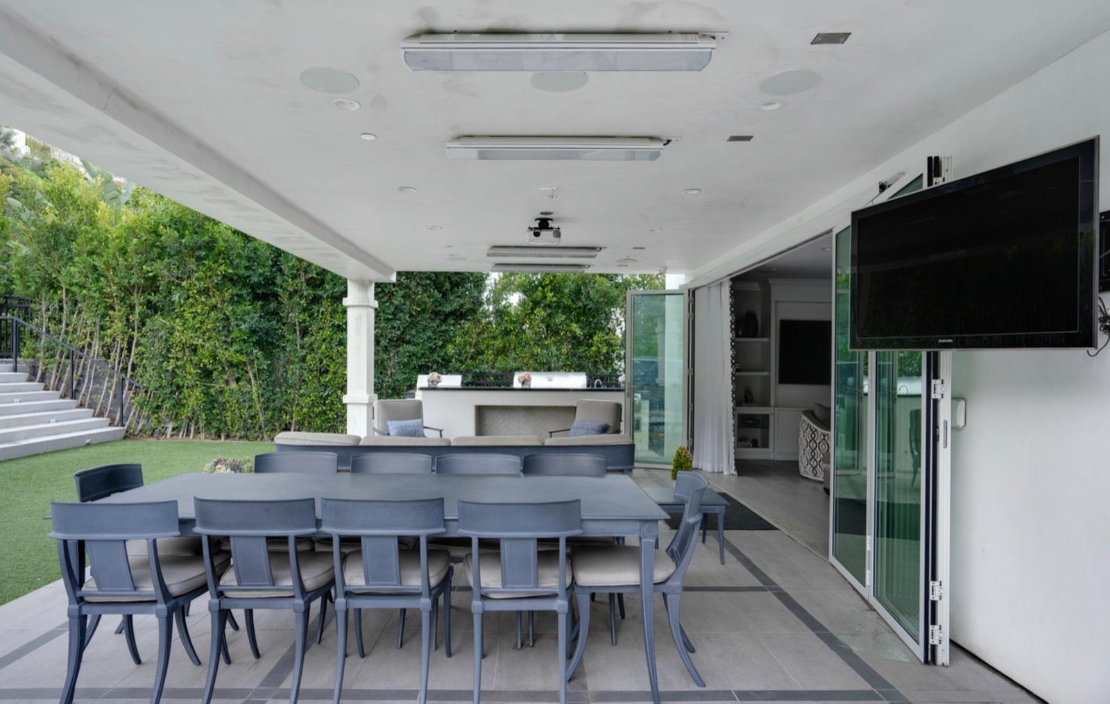 Kyle's BH Estate — photo 5