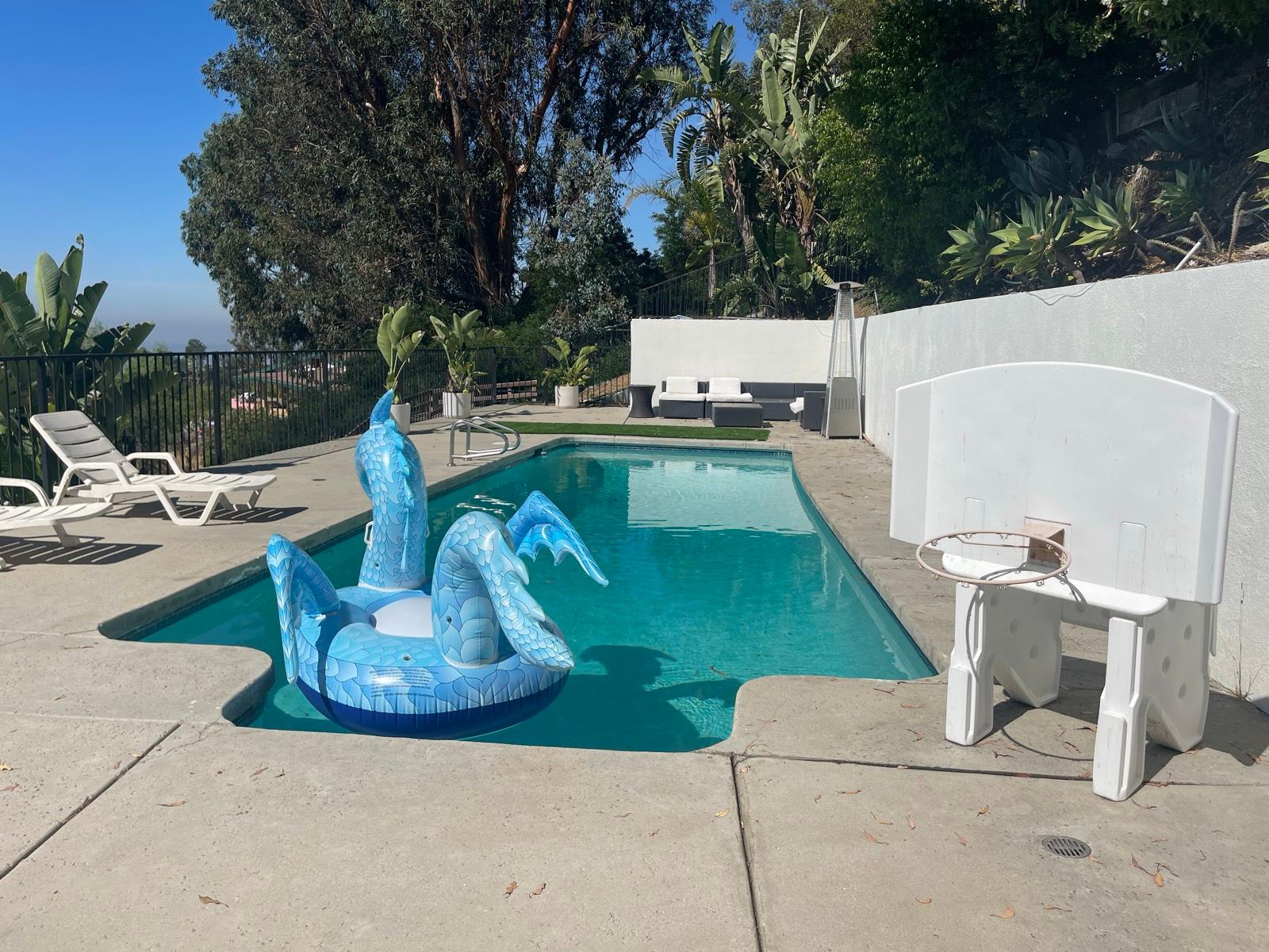 L's Bachelor View Home — photo 1