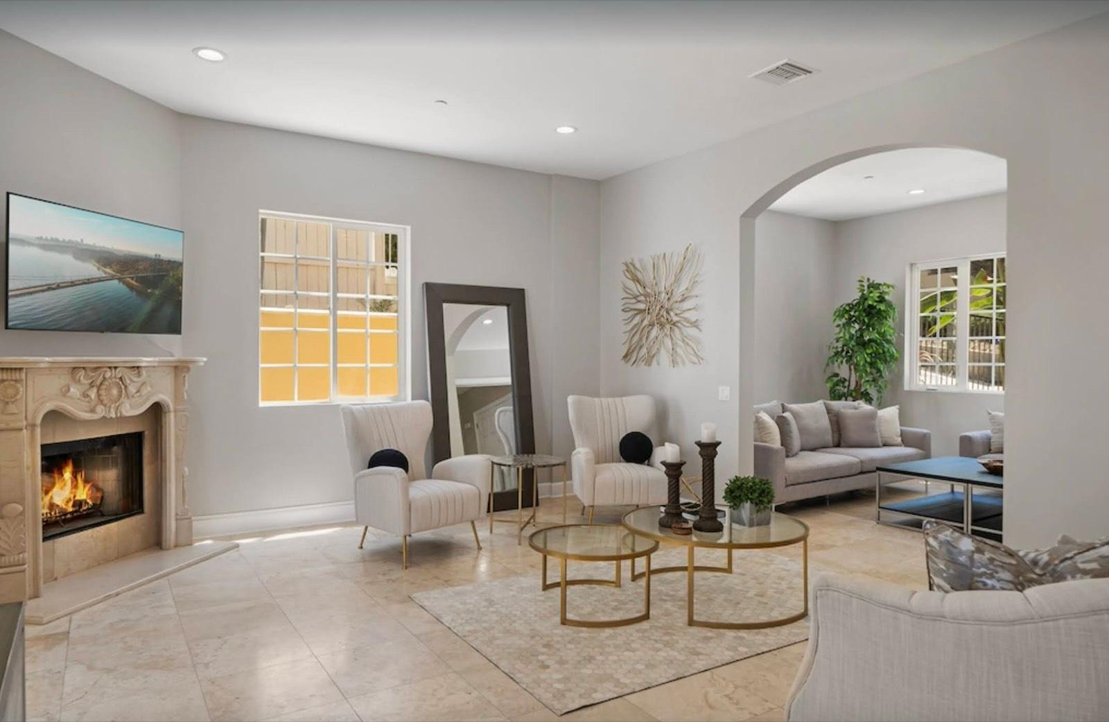 L's Grey Valley Med Mod Home — photo 7