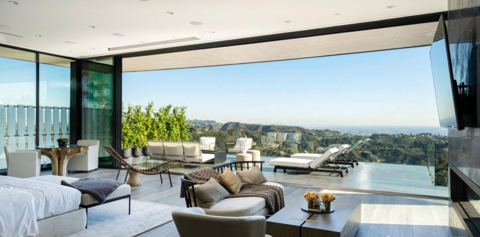 L's Modern Skyline Lake View — photo 1