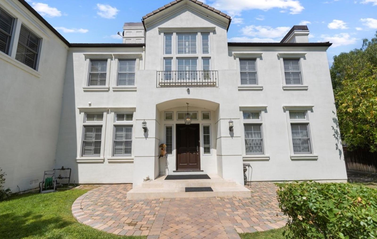 L's Traditional Mansion — photo 3