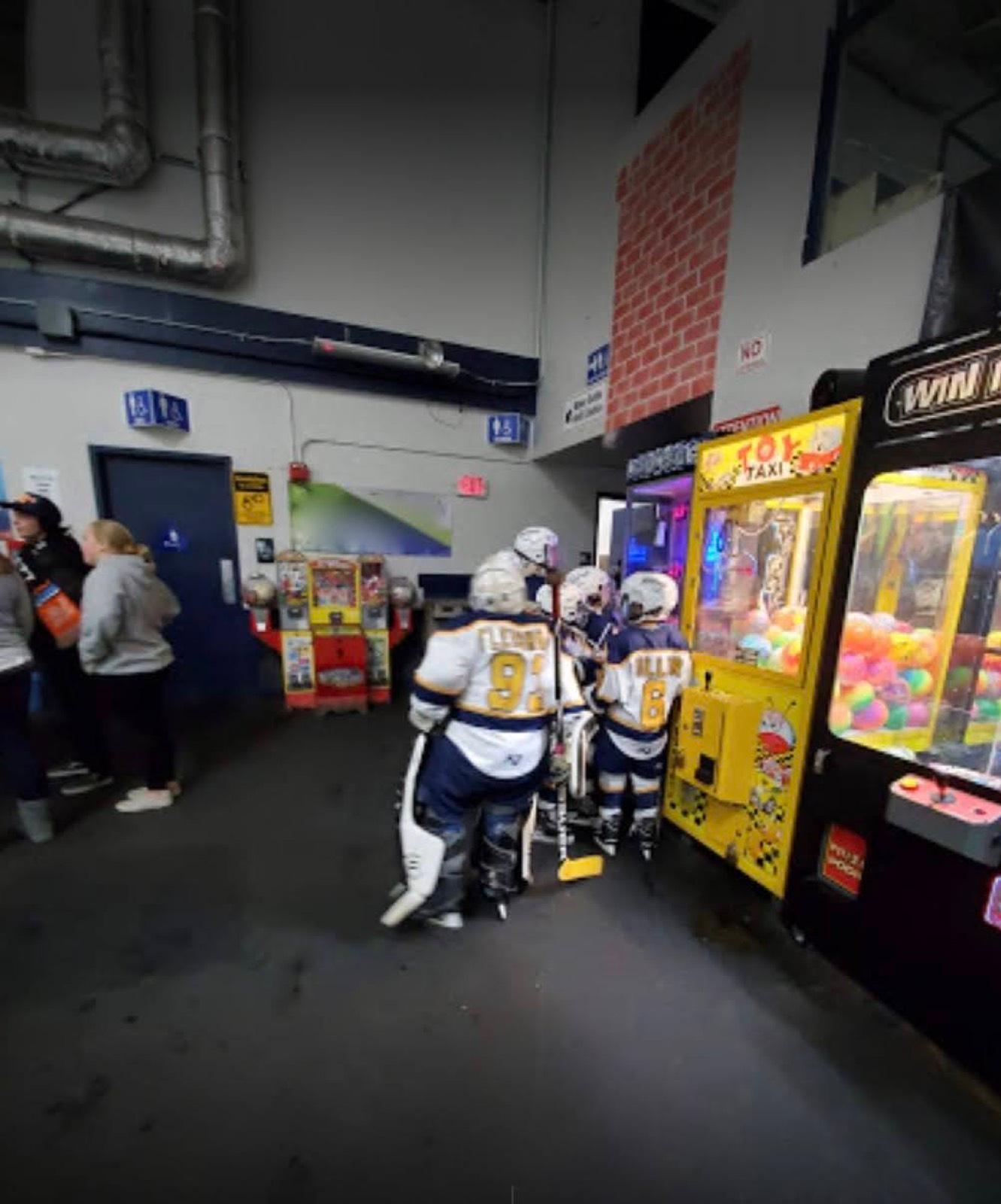 LA Ice Skating — photo 5