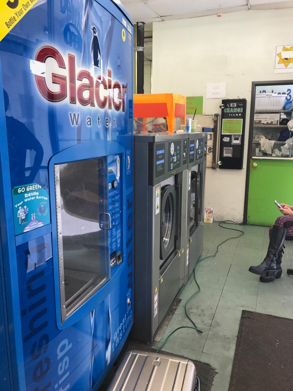 Vintage Coin-Op Laundromat — photo 6
