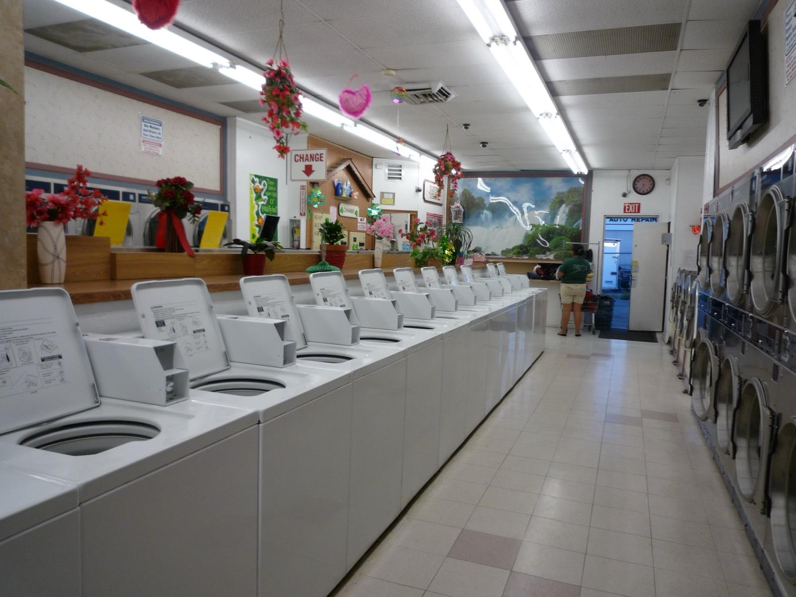 Laundromatt Winnetka — photo 7