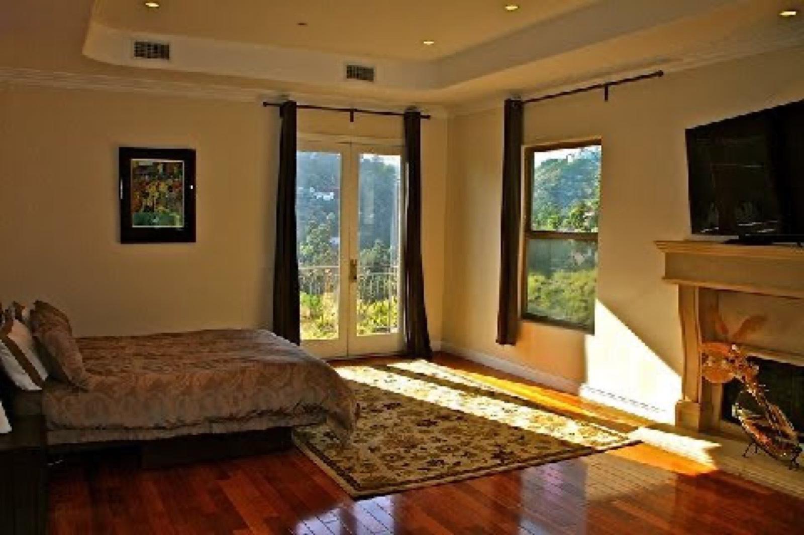 Laurel Canyon House — photo 4