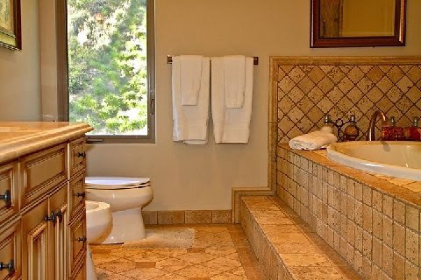 Laurel Canyon House — photo 5