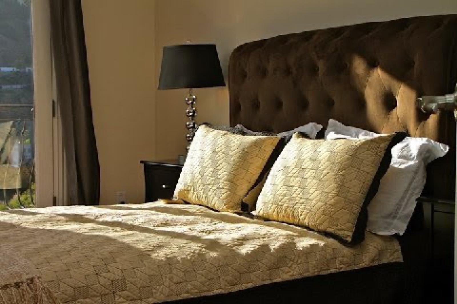 Laurel Canyon House — photo 11