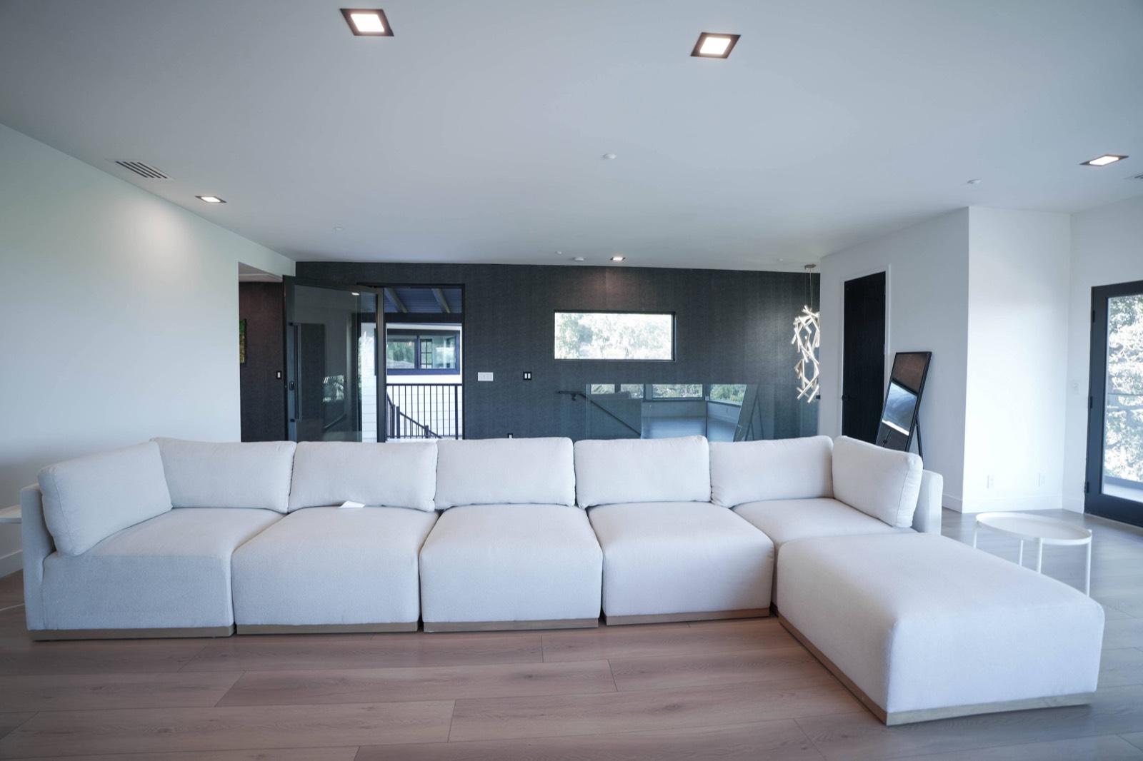 LF chatsworth Private Home — photo 12
