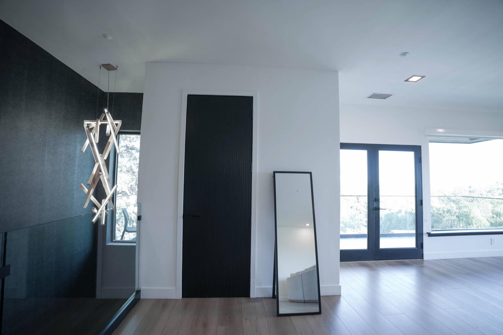 LF chatsworth Private Home — photo 5