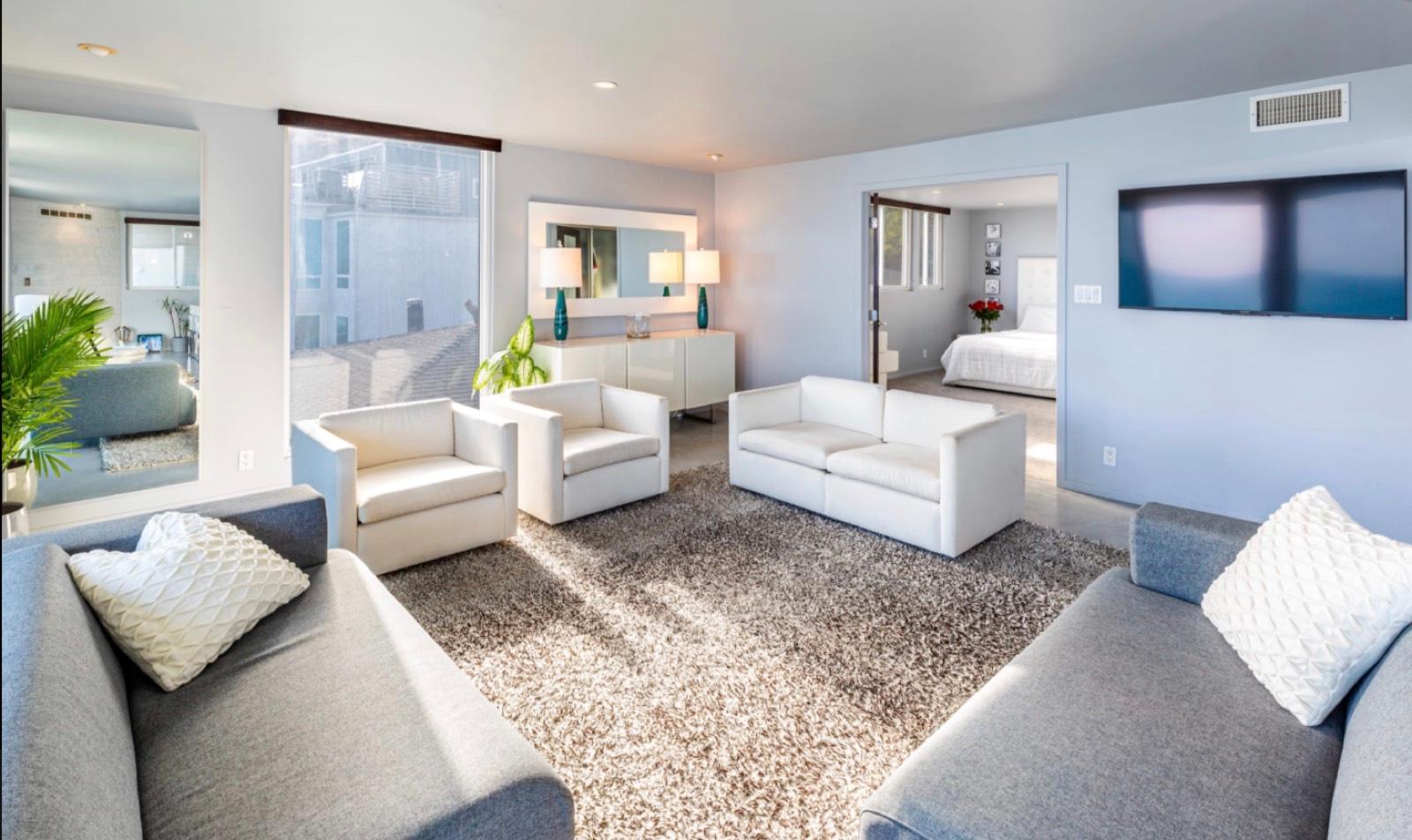 LH Malibu beachfront — photo 6