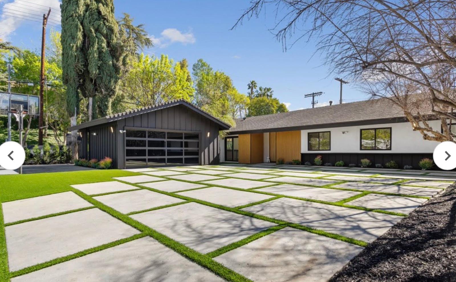 LK's Clean and Crisp Money Farmhouse — photo 1