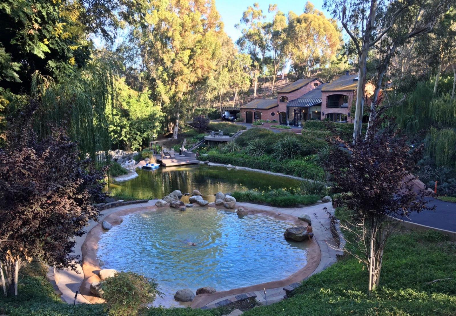 LK's Lake Estate — photo 2