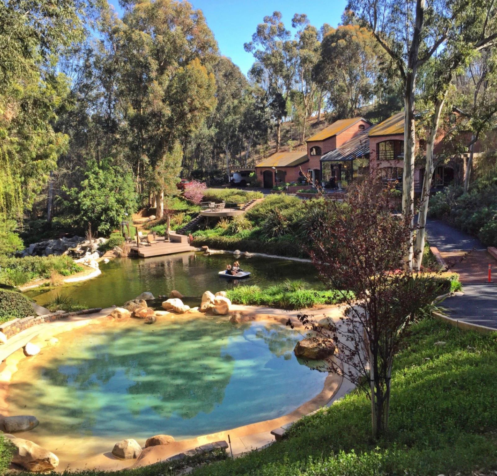 LK's Lake Estate — photo 1
