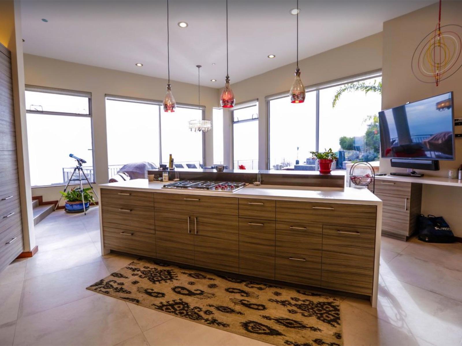 L's Malibu View Home — photo 12