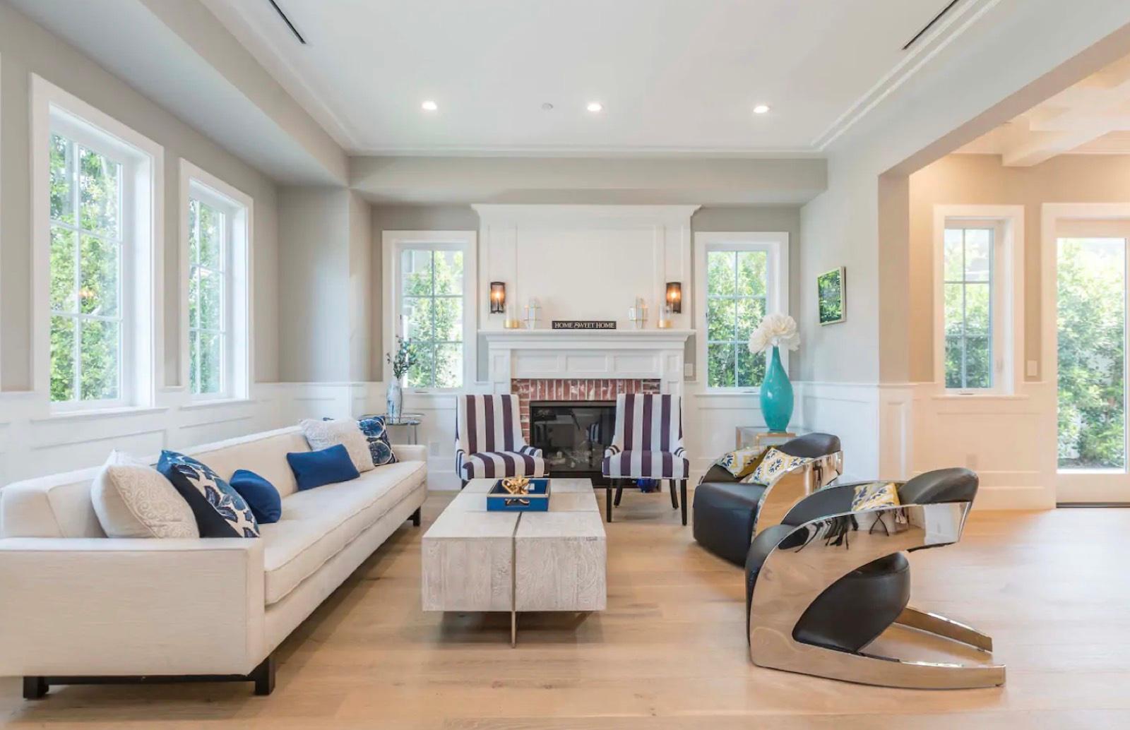 L's Valley Traditional modern home — photo 9